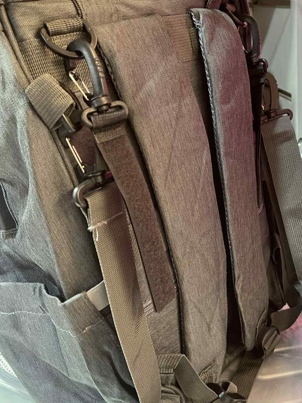 حقيبة الأمومة مع حامل الطفل المدمج